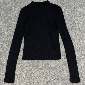 Black turtle neck long sleeve shirt